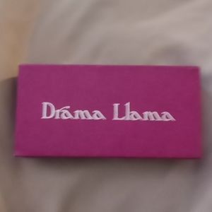 Drama Llama eyelashes